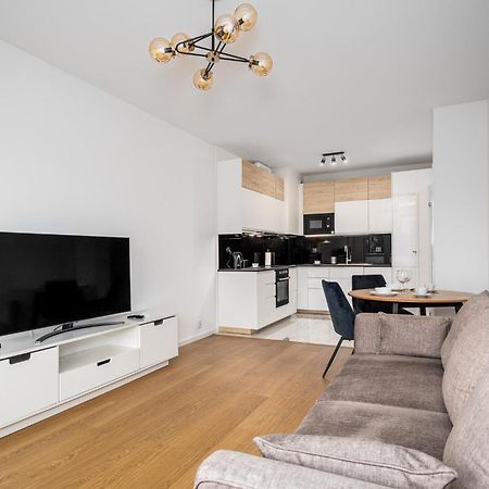 D&K Apart 1 Sierpnia 32A Apartment Warsaw Exterior photo